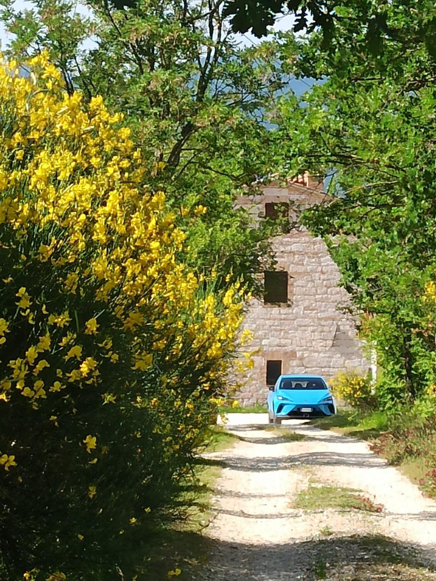 Antica Dimora Italiana Vila Fabriano Exterior foto